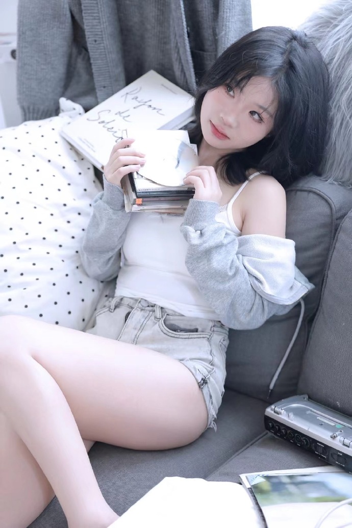 倪萍揭示邹市明夫妇婚姻困境：投资失败超2亿，综艺暴露矛盾